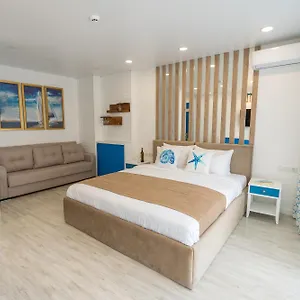 ***** Hotel Seagull Beachfront Boutique Georgia